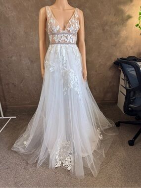 Ivory White Nude Affordable Budget Wedding Dress NWOT Sheer Tulle Gown w Train